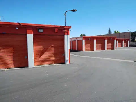 Public Storage photo 3