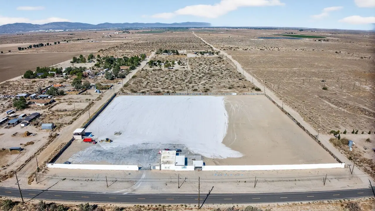 TRUX Parking, RV storage in Lancaster