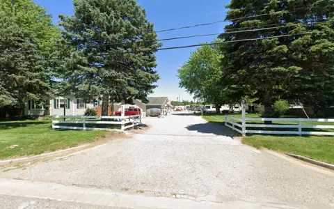 Lake's RV Storage photo 2