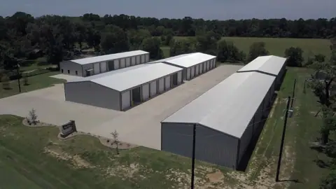Lake View Storage photo 2