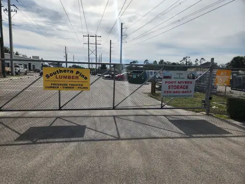Storage Fort Myers photo 2