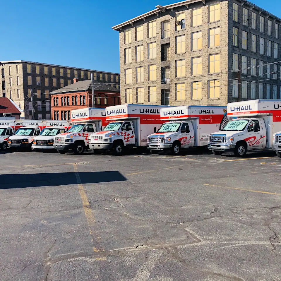 Self-Storage at U-Haul, RV storage in Fall River