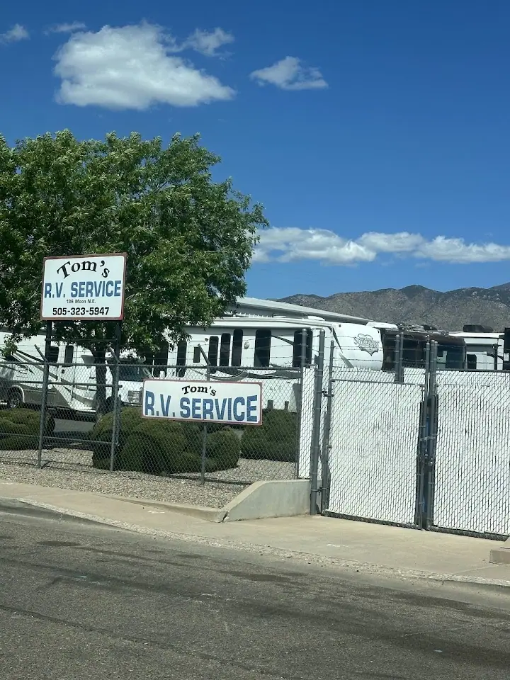 Tom's RV Service & Sales, RV storage in Albuquerque