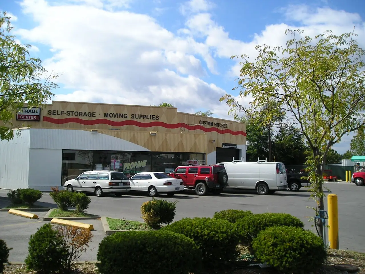 Self-Storage at U-Haul, RV storage in Lexington