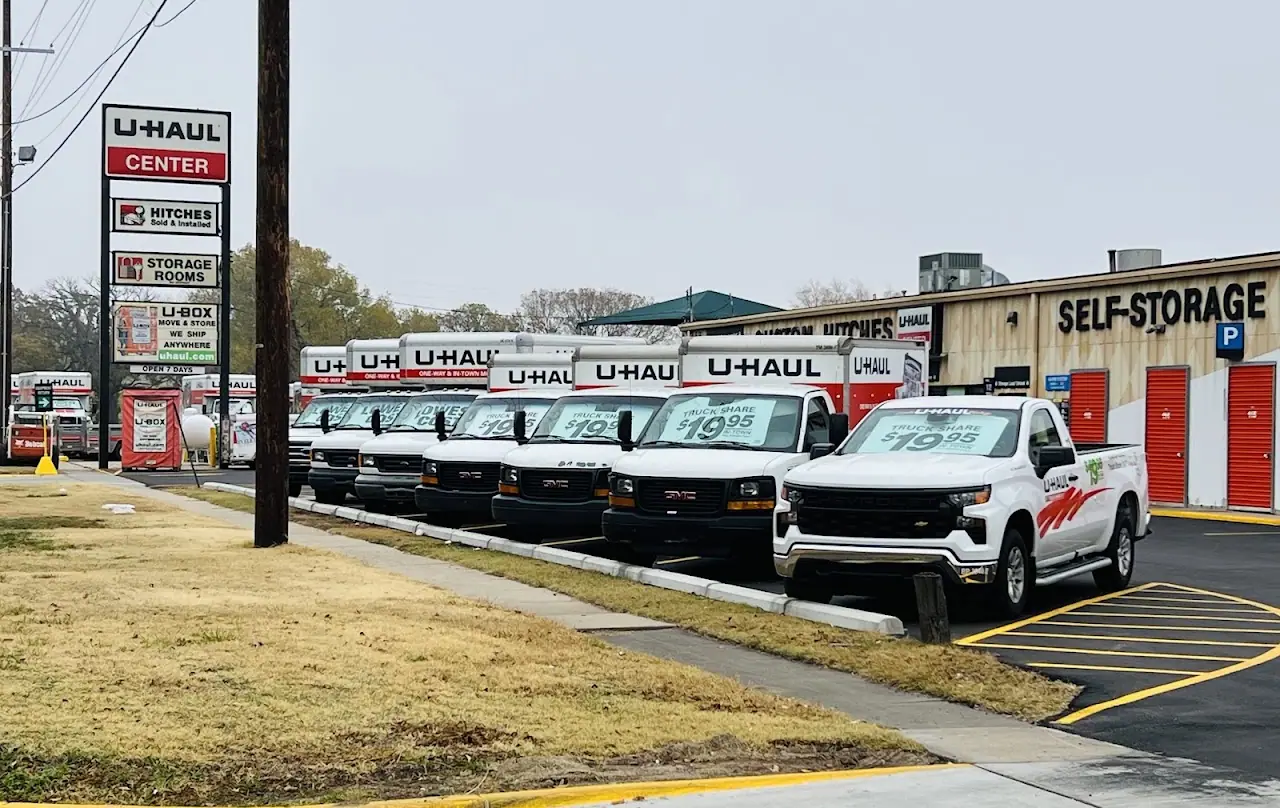 Self-Storage at U-Haul, RV storage in Wichita