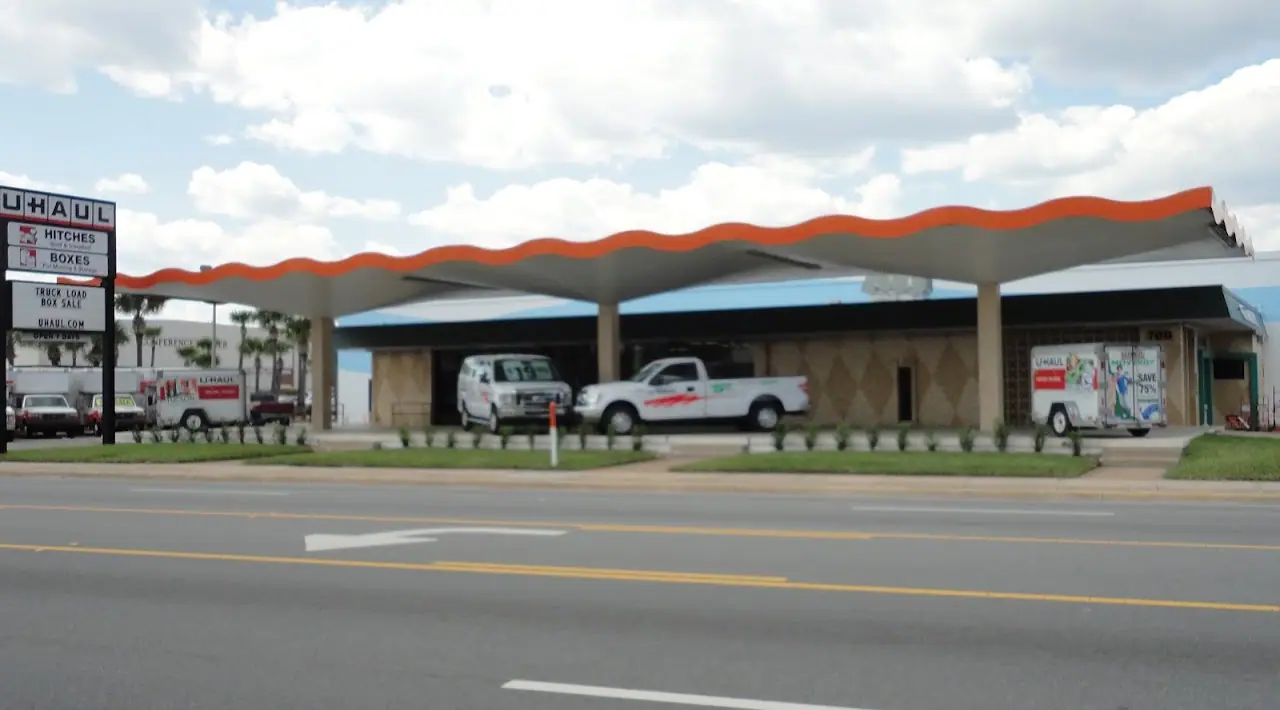 Self-Storage at U-Haul, RV storage in Daytona Beach