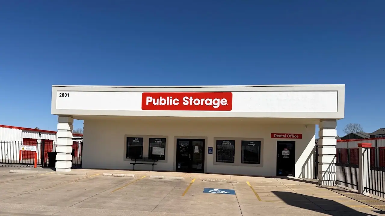 Public Storage, RV storage in Lawton