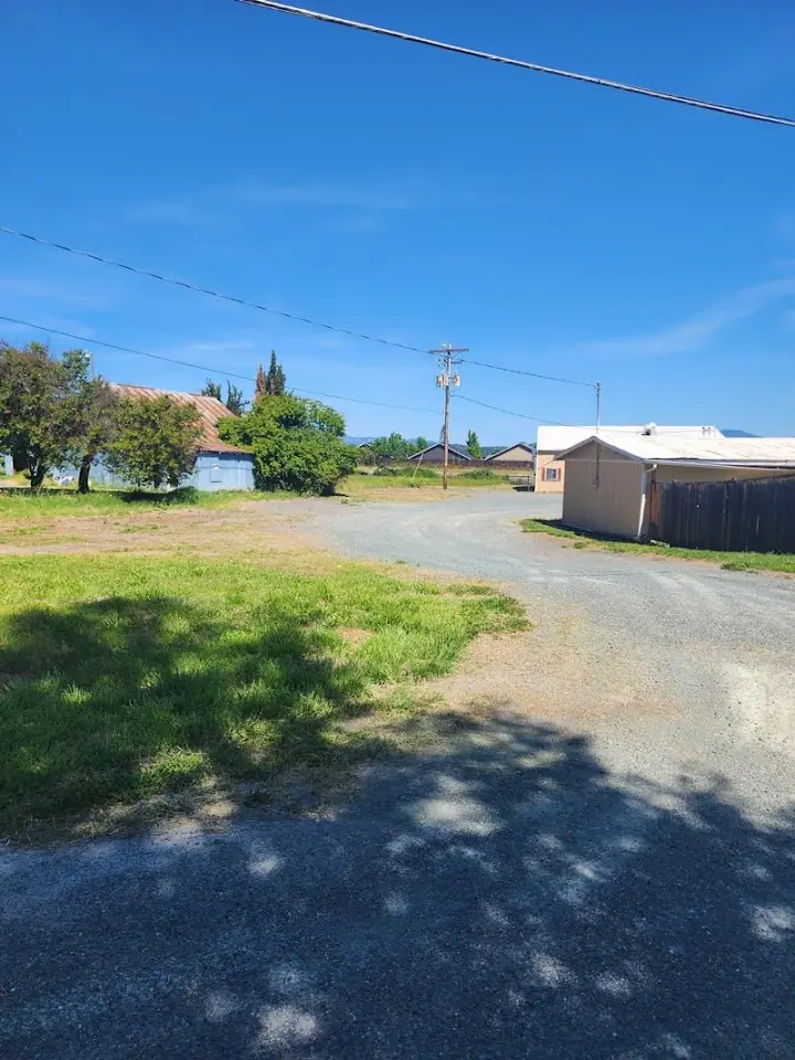 Demaray drive rv storage, RV storage in Grants Pass
