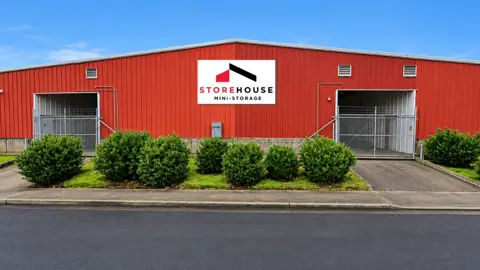 Storehouse Mini Storage in Everett, WA