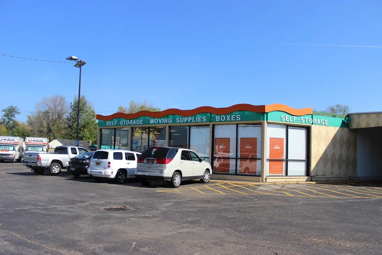Self-Storage at U-Haul, RV storage in Niagara Falls