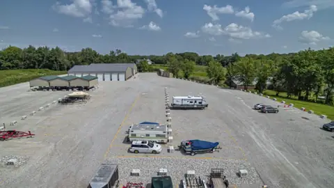 Hawkeye Storage & Parking photo 2