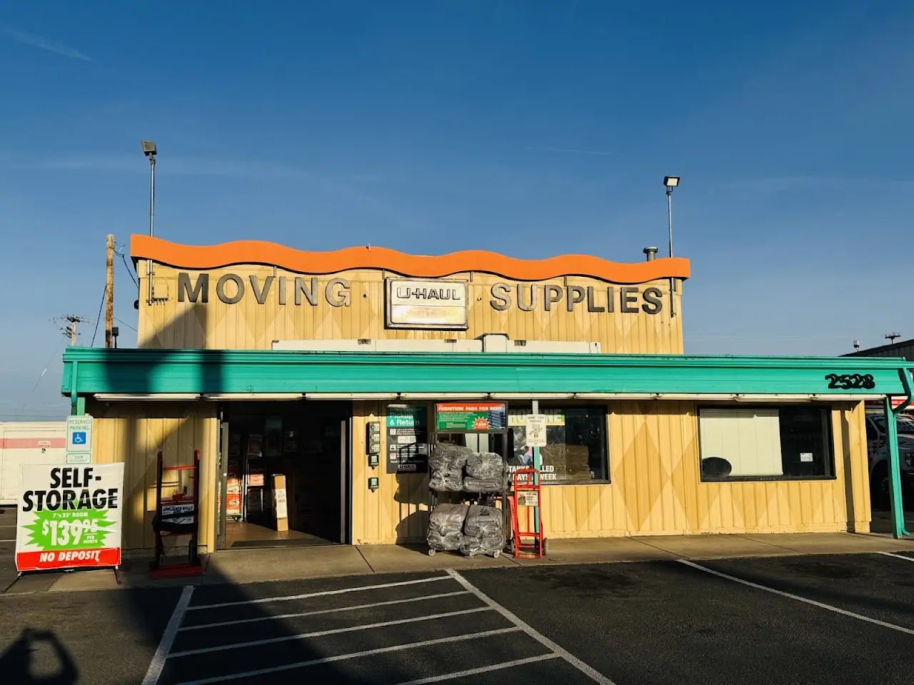 Self-Storage at U-Haul, RV storage in Klamath Falls