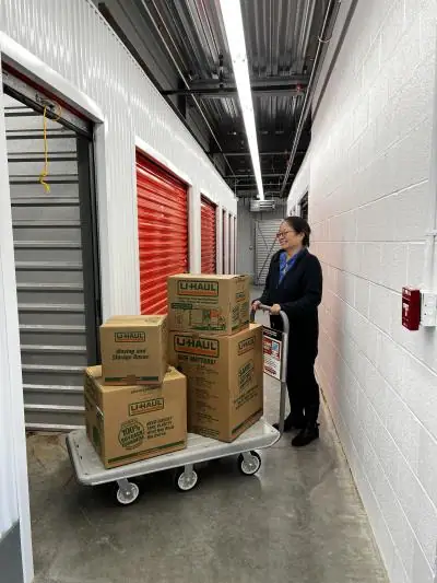 Self-Storage at U-Haul, RV storage in Visalia