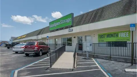 Extra Space Storage in Oakland Park, FL