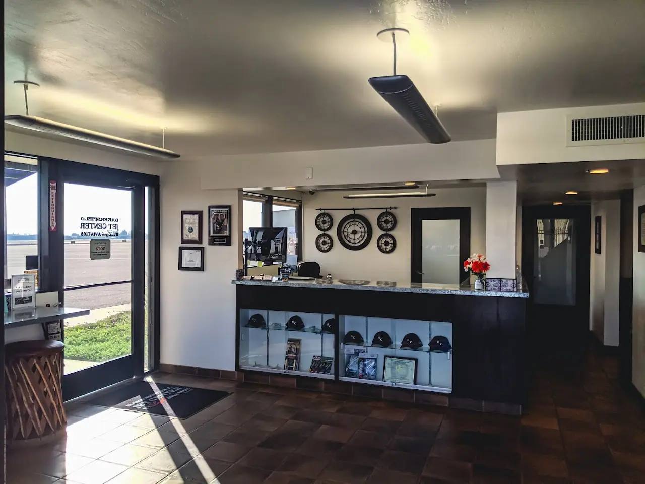 Loyd's RV Storage, RV storage in Bakersfield