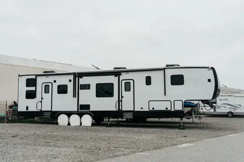 Trails End RV & Boat Storage photo 3