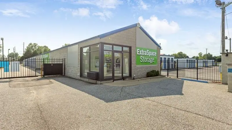 Extra Space Storage, RV storage in North Vernon