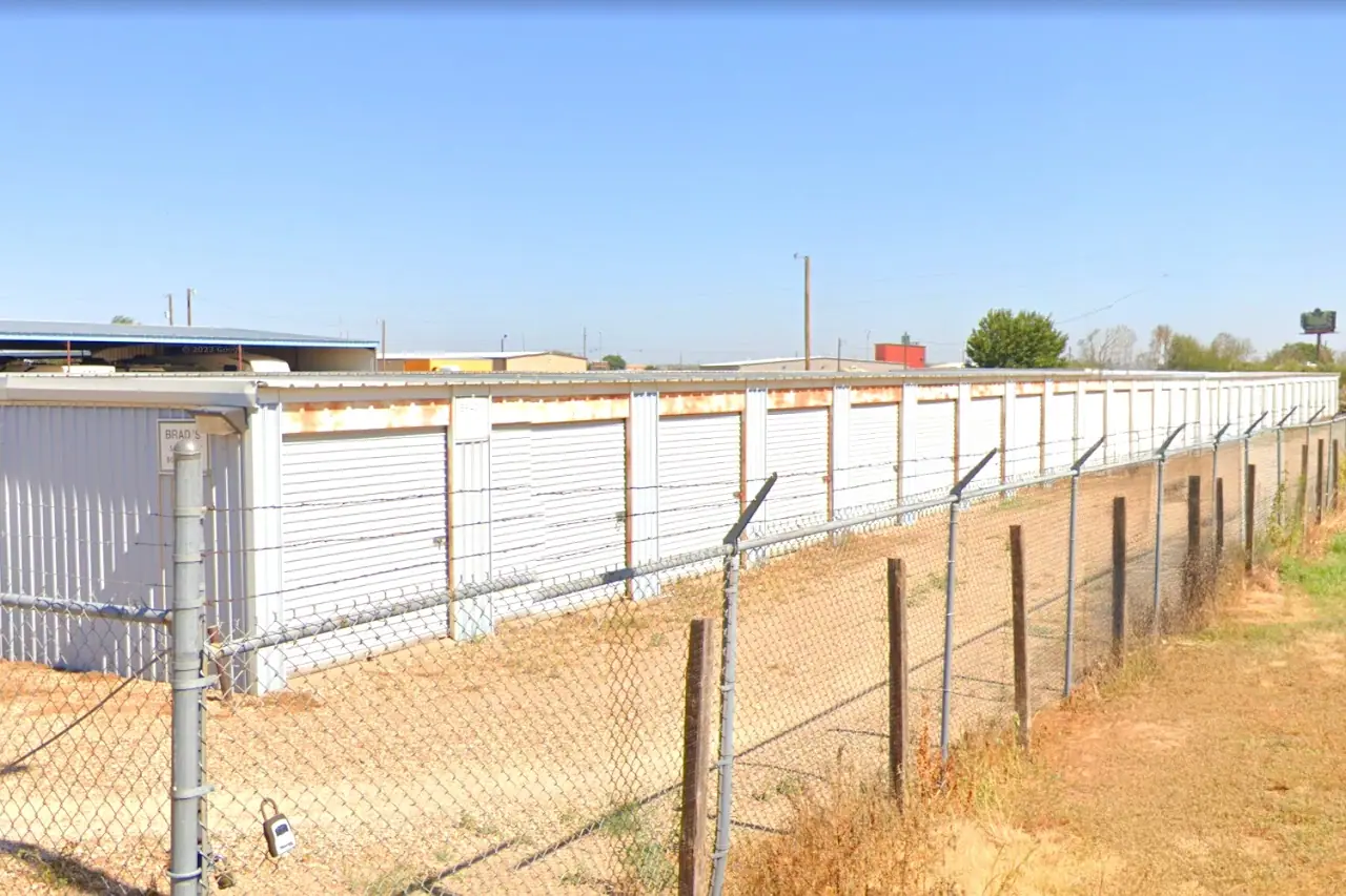 Brad's Self Storage - Annex, RV storage in Lubbock