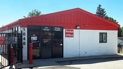 Public Storage in Geneva, IL