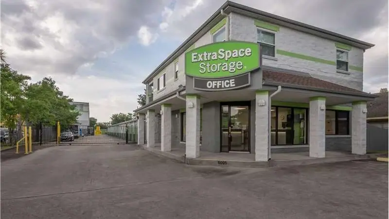 Extra Space Storage, RV storage in Metairie