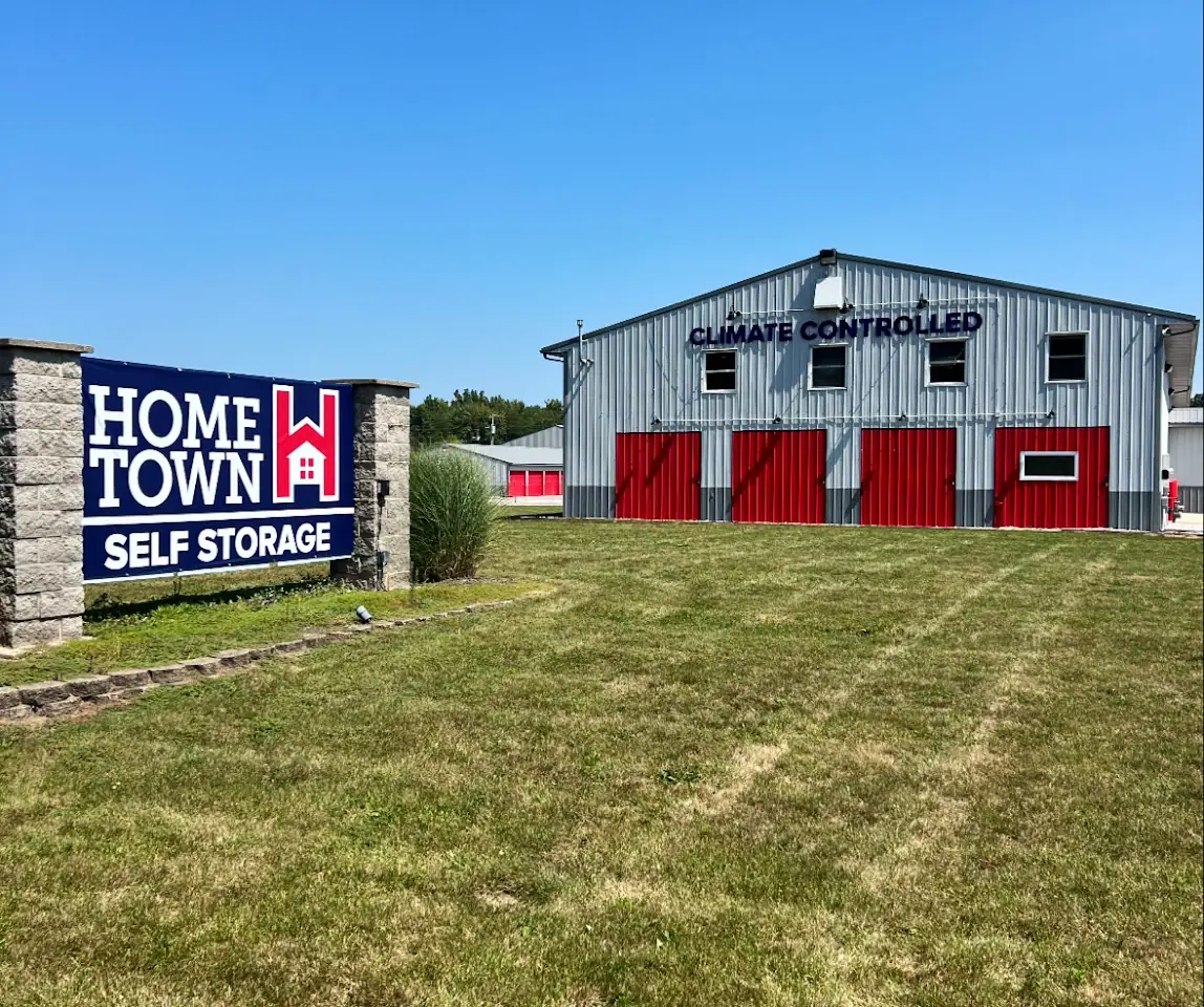 North Webster Hometown Storage, RV storage in Leesburg