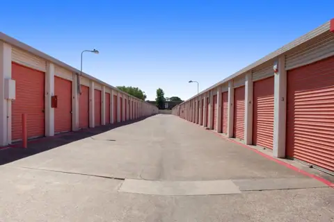 Public Storage photo 3