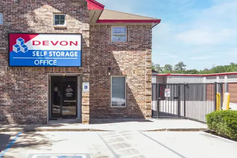 Devon Self Storage Conroe, Texas photo 2