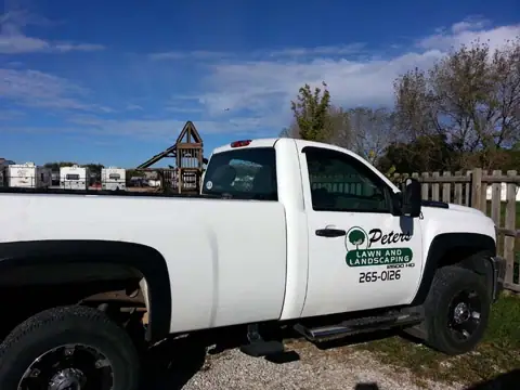 Peters Lawn And Landscaping in Pleasant Hill, IA