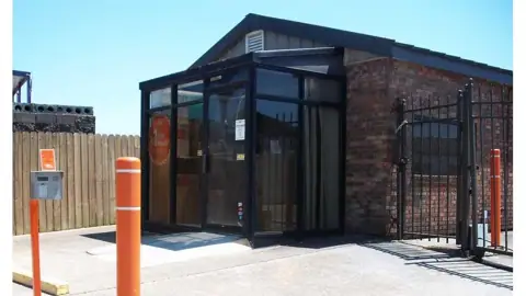 Public Storage photo 2
