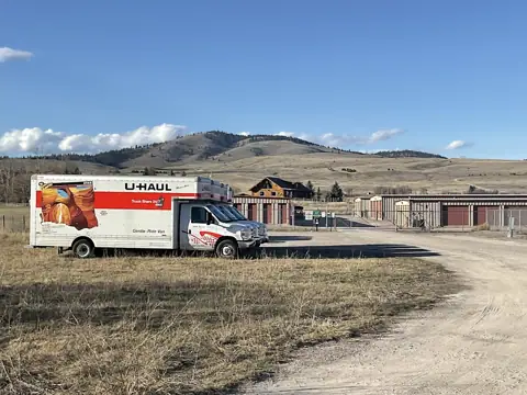 A & B Storage & Uhaul photo 2