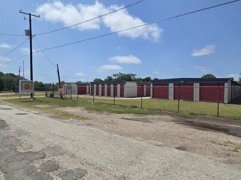 SYS Self Storage Refugio photo 2