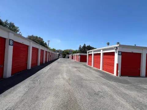 Public Storage photo 2