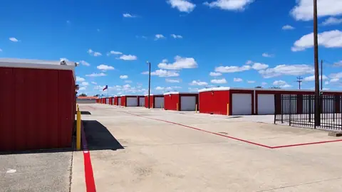 Big Red Barn Self Storage | Killeen photo 2