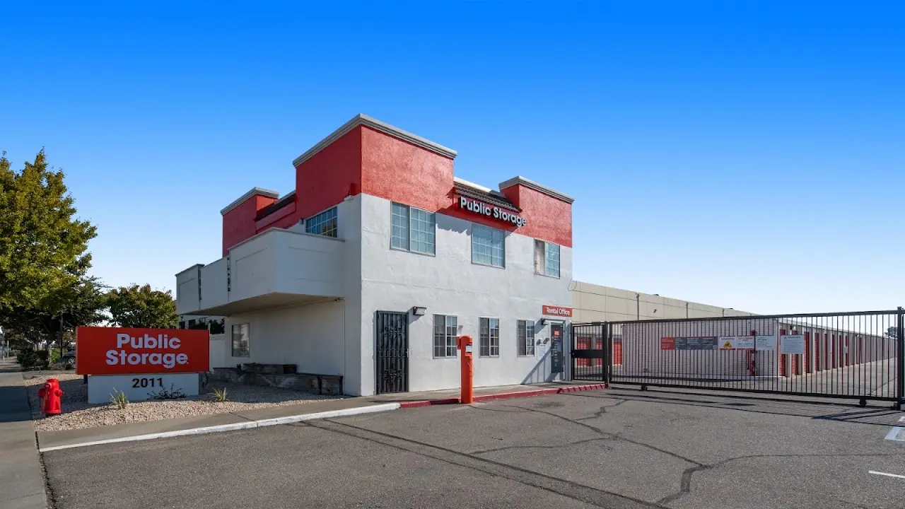 Public Storage, RV storage in San Leandro