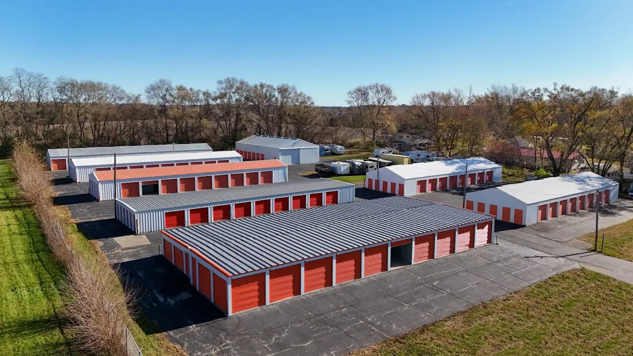 Superior Self Storage Units, LLC, RV storage in Rockford