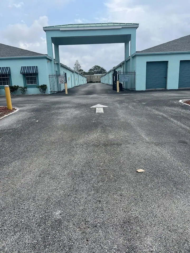 U-Stow-N-Go, RV storage in Dunedin