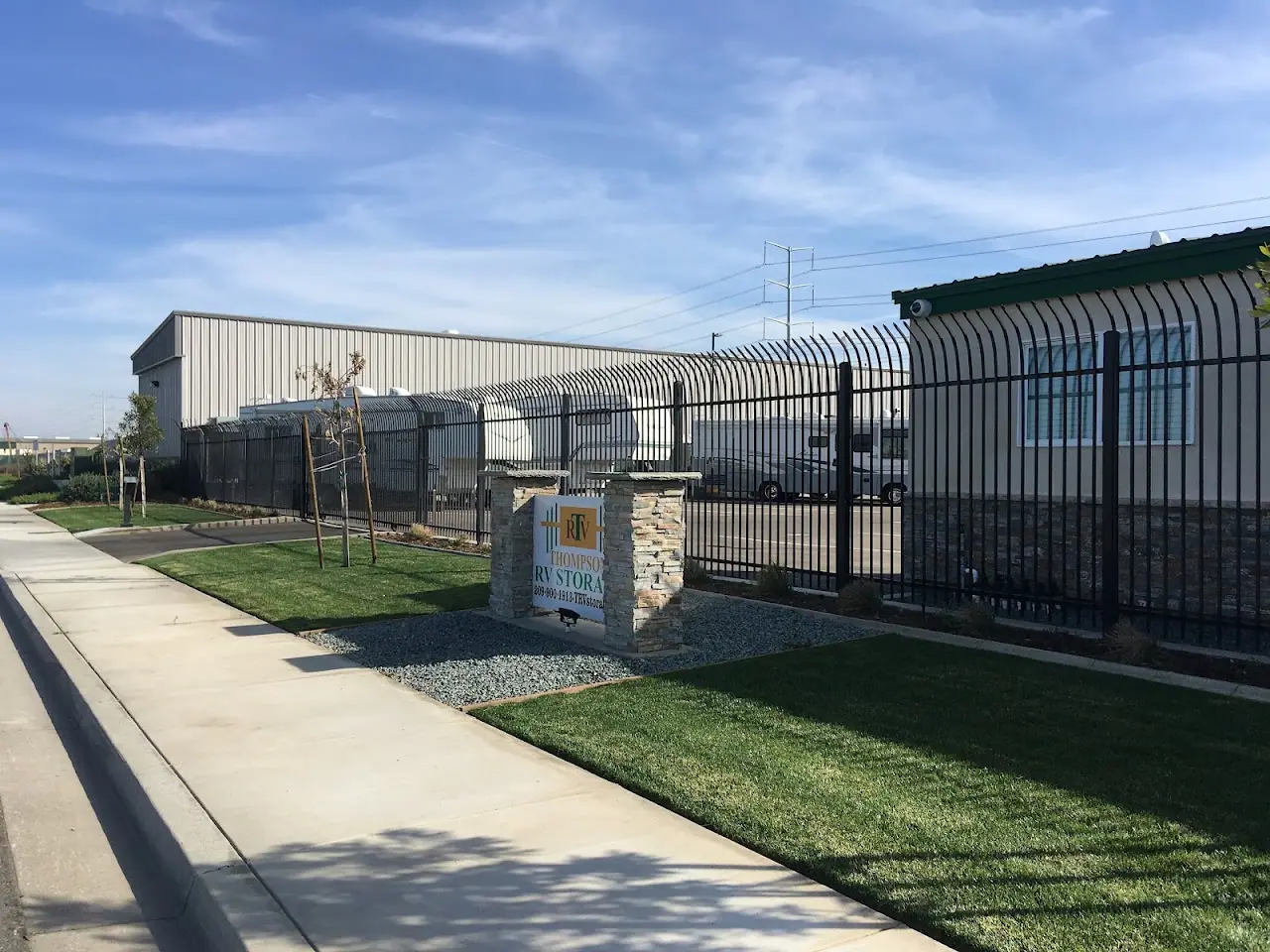 Thompson RV storage, RV storage in Ceres