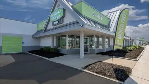Extra Space Storage in Freeport, NY