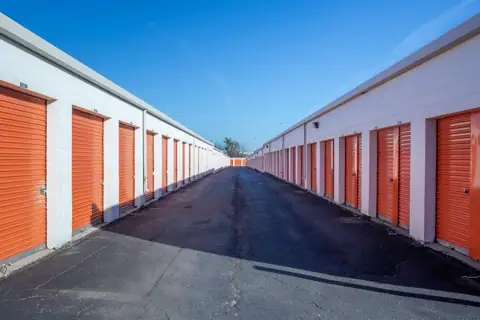 Public Storage photo 2