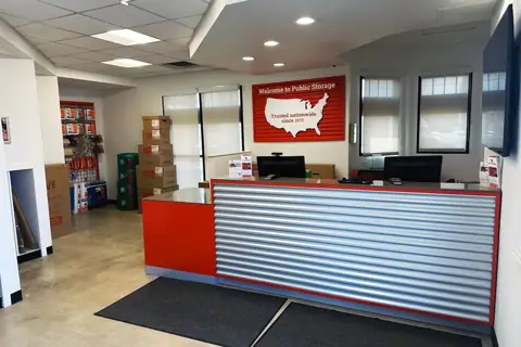 Public Storage photo 2