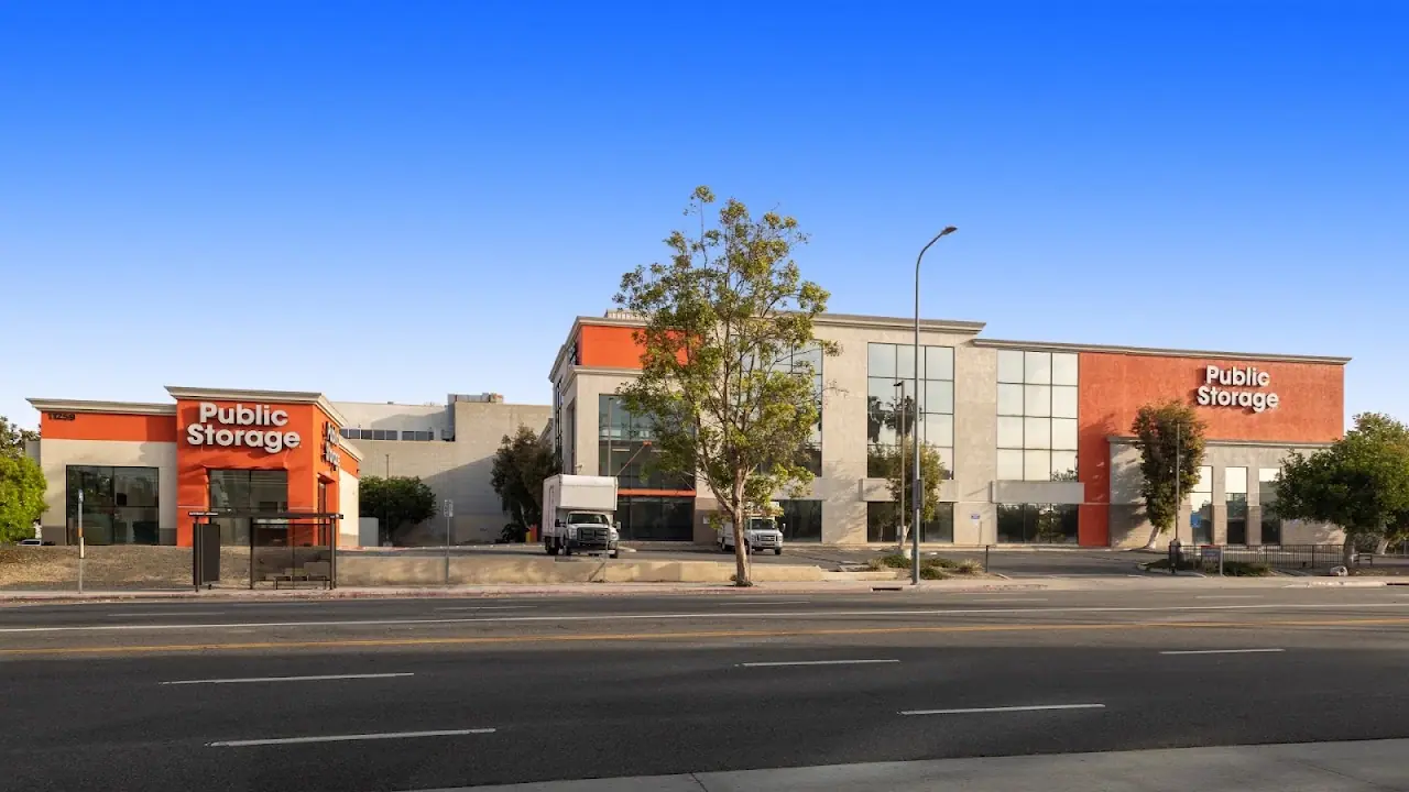 Public Storage, RV storage in Los Angeles