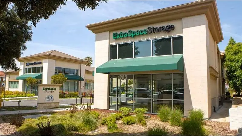 Extra Space Storage, RV storage in Thousand Oaks
