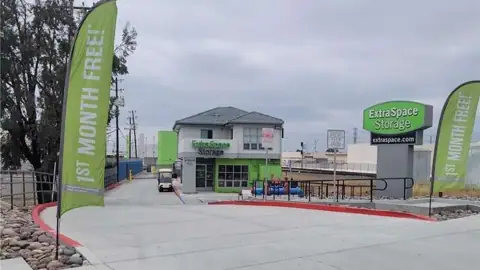 Extra Space Storage in Anaheim, CA