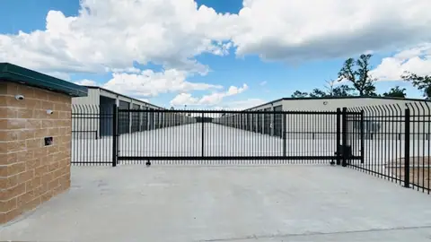 Bulldog Self Storage in Porter, TX