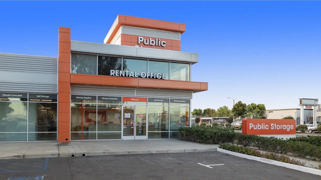 Public Storage, RV storage in Hawthorne