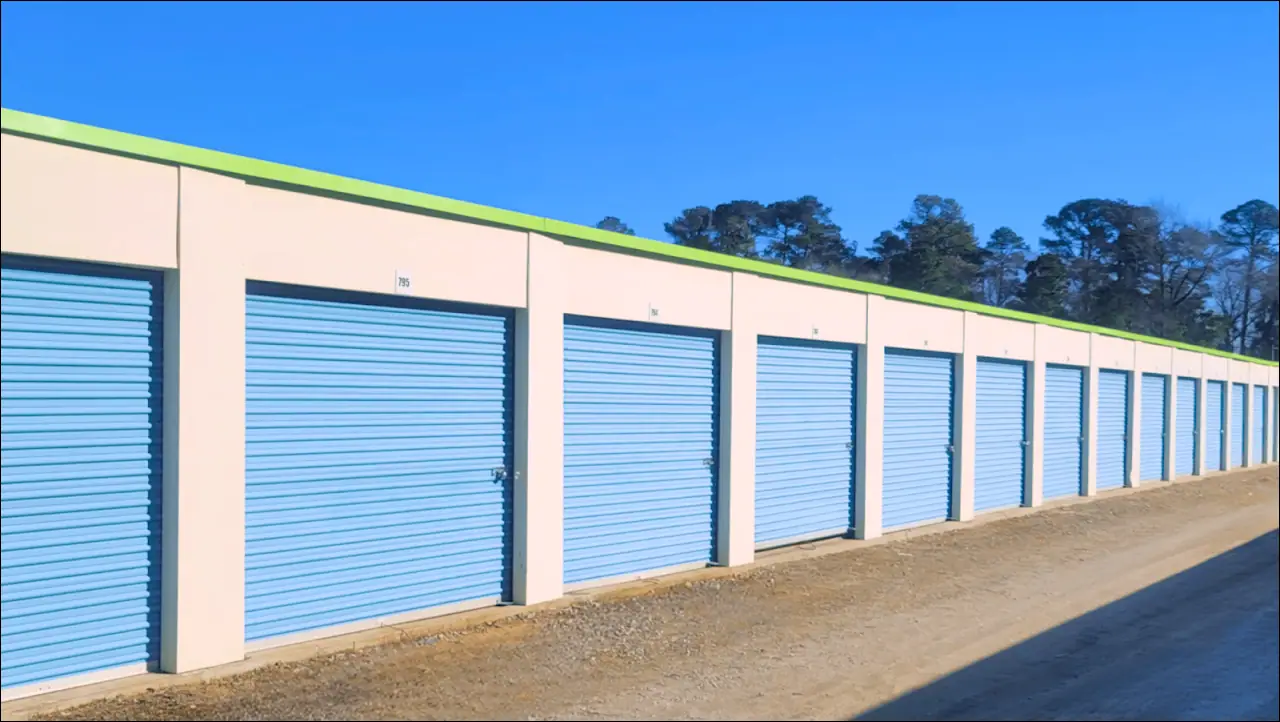 TriLink Storage - Starlite, RV storage in Lumberton