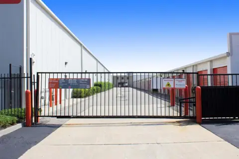 Public Storage photo 3