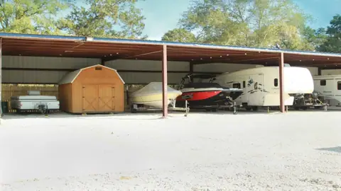 Horseshoe Bend RV & Boat Storage in Conroe, TX