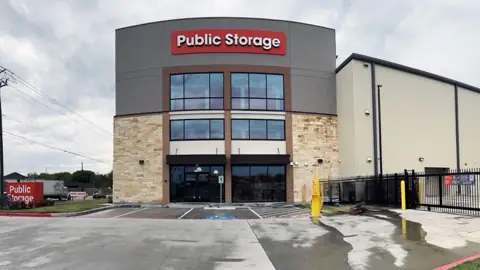 Public Storage in Baytown, TX