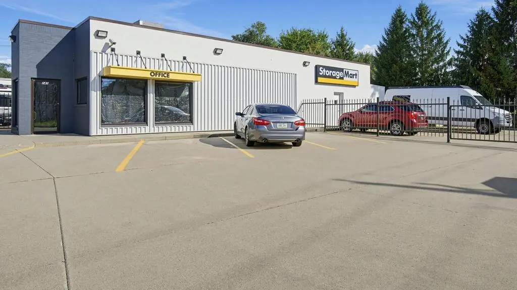 StorageMart, RV storage in Des Moines